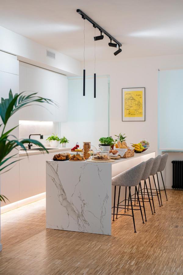 Cavaedium Guest House Arona Bagian luar foto