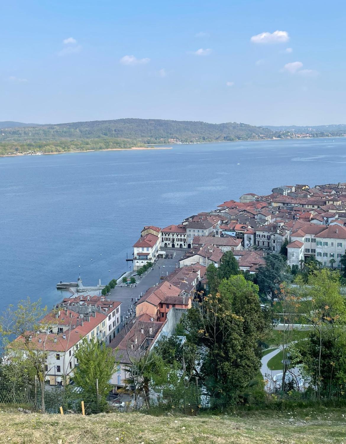Cavaedium Guest House Arona Bagian luar foto